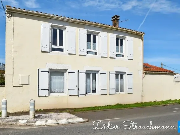 Maison à vendre 5 pièces proche de AIGREFEUILLE D'AUNIS (17)