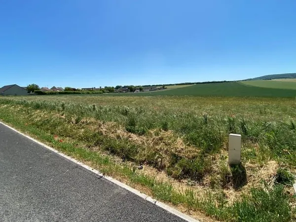 Terrain 838 m²