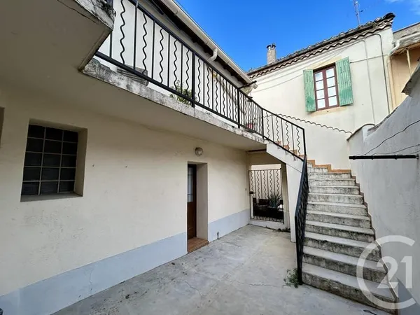 Bâtiment 2 pièces 133 m²