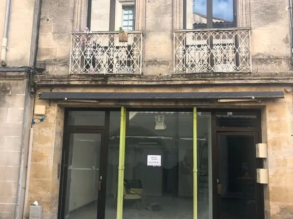 Local commercial emplacement prémium