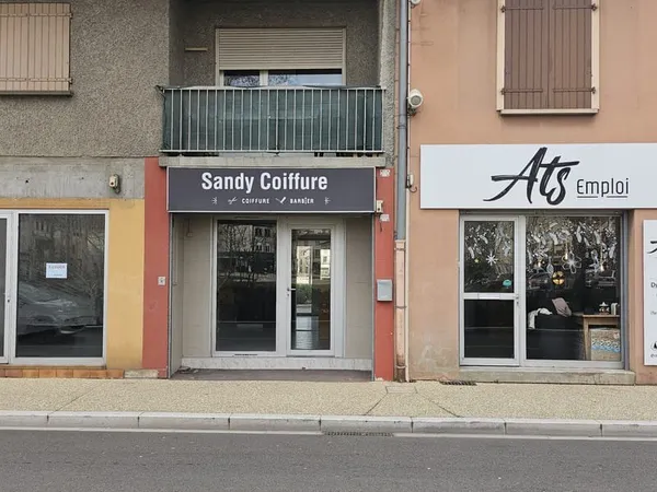 Local commercial 30m2 sur le Péage de Roussillon