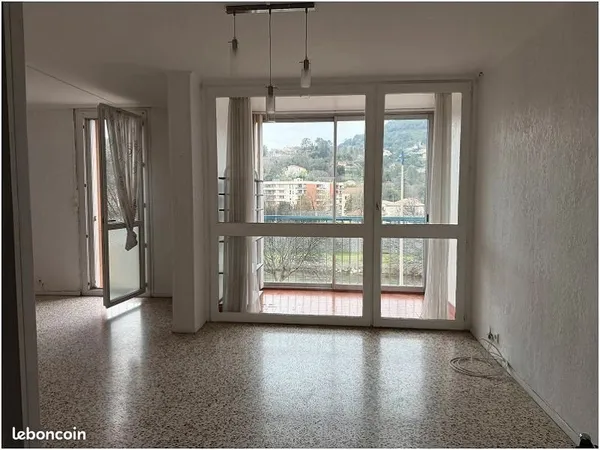 Appartement 4 pièces 83 m²