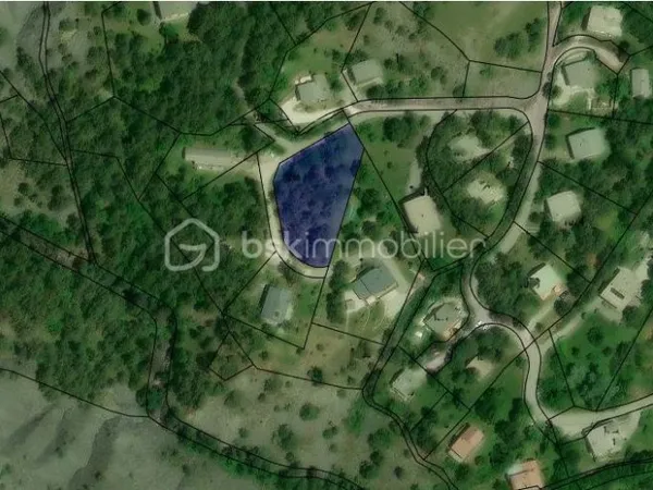 Terrain 1602 m²