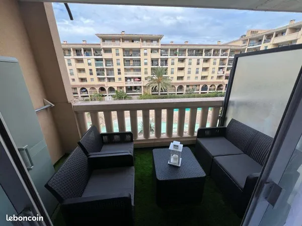 Studio moderne avec SPA privé + piscine dans la résidence