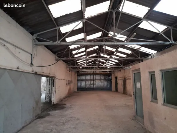 Loue ou vend locaux de 120 a 600m2