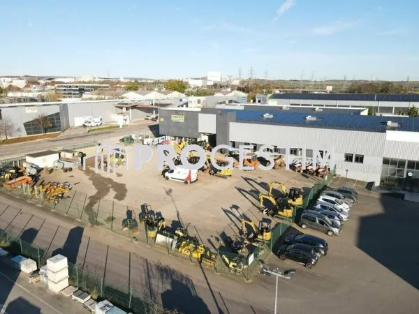 Local d'activité 600 m²