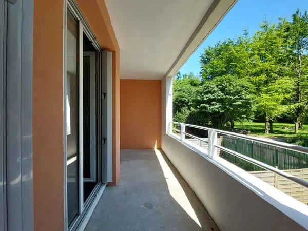 KERINOU - APPARTEMENT DEUX PIECES MEUBLE