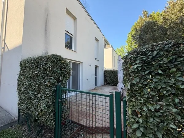 Appartement T4 avec terrasses esprit maison Mérignac Cap