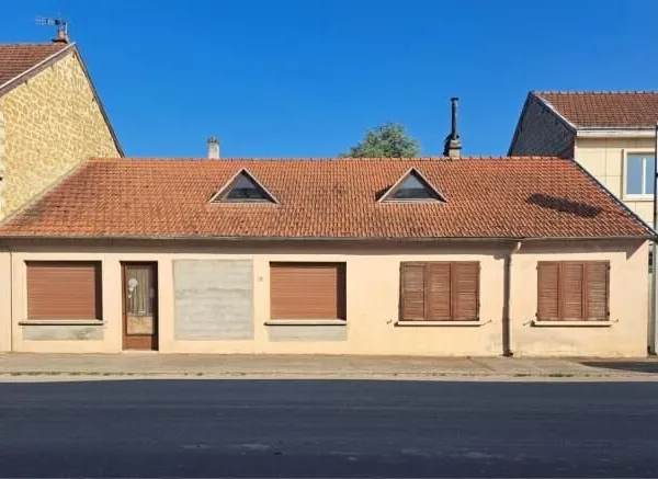 MAISON A RENOVER AVEC TRES FORT POTENTIEL 38 KM DE REIMS