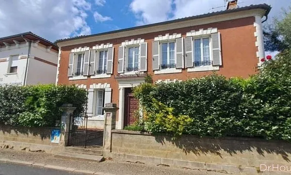 Maison 14 pièces 365 m²