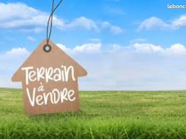 Terrain 878 m² CHATEAU LARCHER