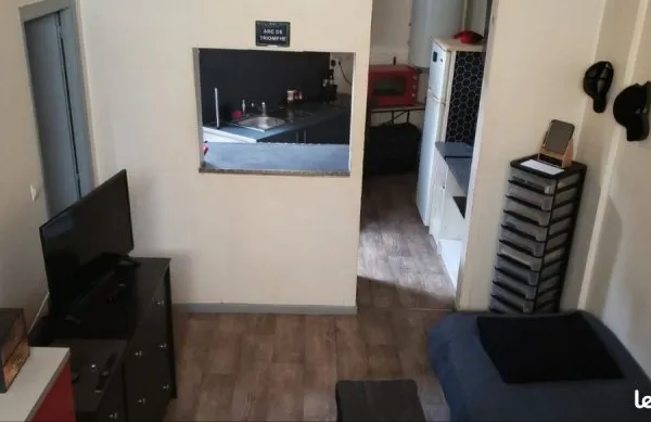 Loue studio avec chambre