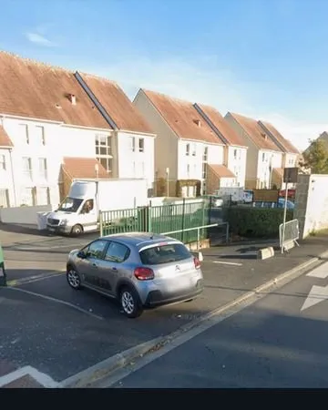 Stationnement Location Douvres-la-Délivrande   45€