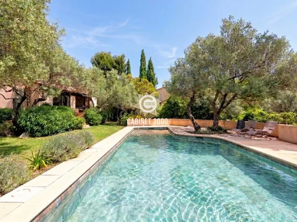 M2291 - TOULON - 4 chemin des routes - Maison T7 - Piscine - Vue