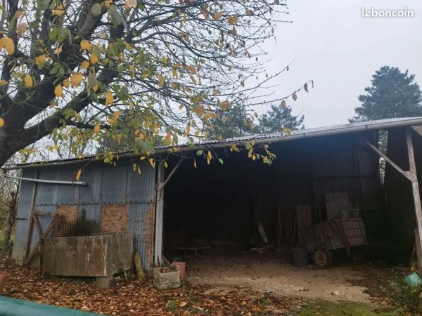 Hangar métallique avec terrain constructible
