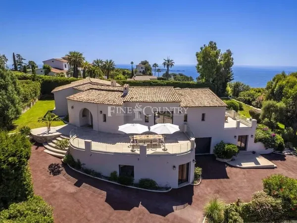 Vente Villa Super Cannes avec tennis