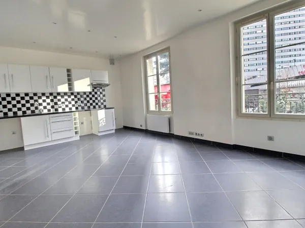 APPARTEMENT 3 pièces à Courbevoie - 52,44 m2 - Quartier Charras