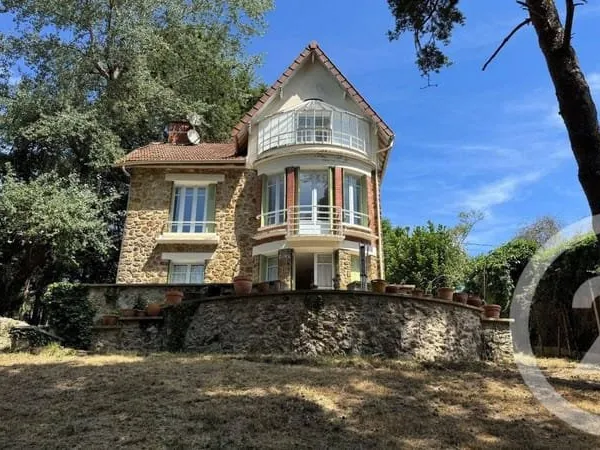 Maison 7 pièces 180 m²