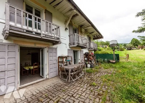 Maison 10 pièces 247 m²