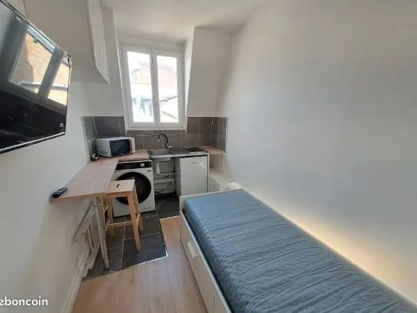 Studio 1 pièce 10 m²