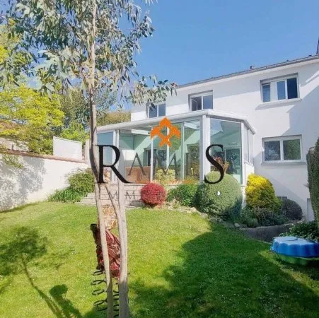 Maison 7 pièces 160 m²