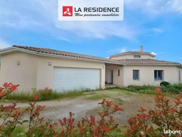 Villa 6 pièces 145 m²