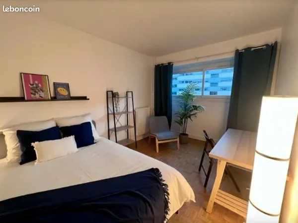 Chambre meublée en colocation - APL - charges incluses - disponible immédiatement
