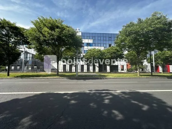 Boutique 240 m²