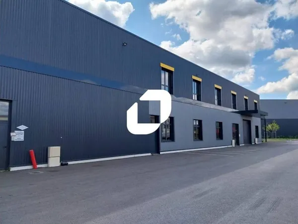 Local d'activité 252 m²