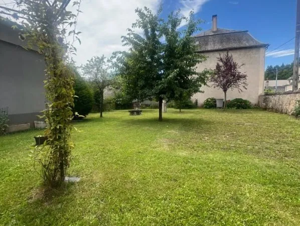 Bien immobilier de rendement Vente Marvejols 16p 317m² 235500€