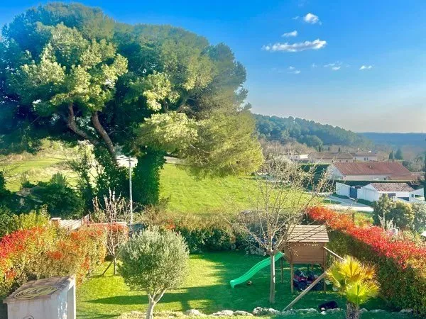 Belle maison sur eguilles