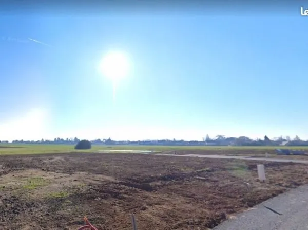 Terrain 317 m² Notre Dame D Oe