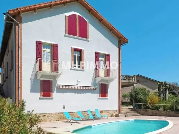 10 ' de CORDES BELLE MAISON DE MAITRE ATYPIQUE