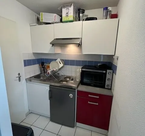 Loue studio 33m2 laval avec garage