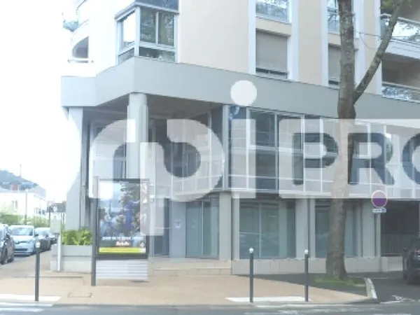 Bureaux 109 m²