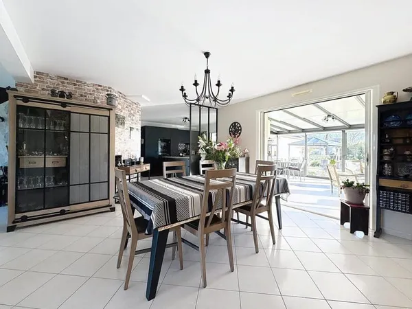 Très belles Maison contemporaine + 150m2 de dependances