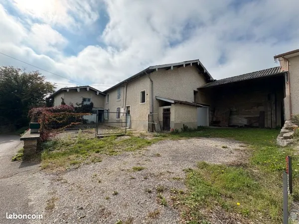St Just Chaleyssin - Grange à rénover