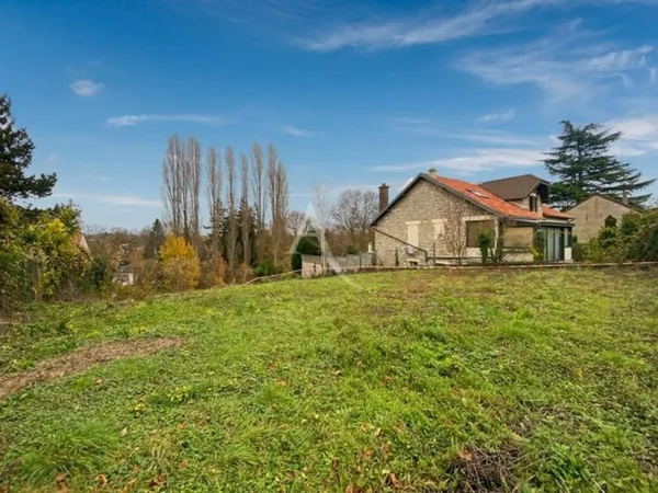Terrain 626 m²