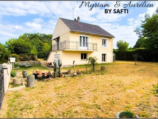2 Maisons avec Grange, dépendances, puits Terrain de 2 hectares et Etang