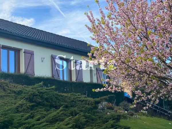 Agréable maison avec vue dégagée
