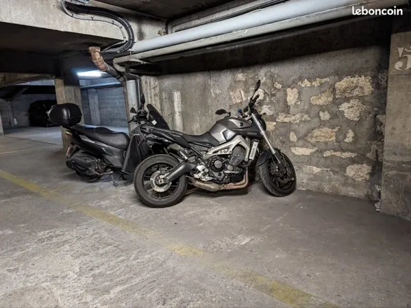 Parking moto Paris 15 Brassens