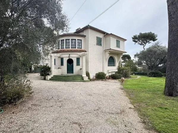 Maison 6 pièces 200 m²
