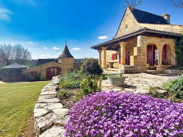 Sud Sarlat- Maison périgourdine avec maison d'amis et piscine