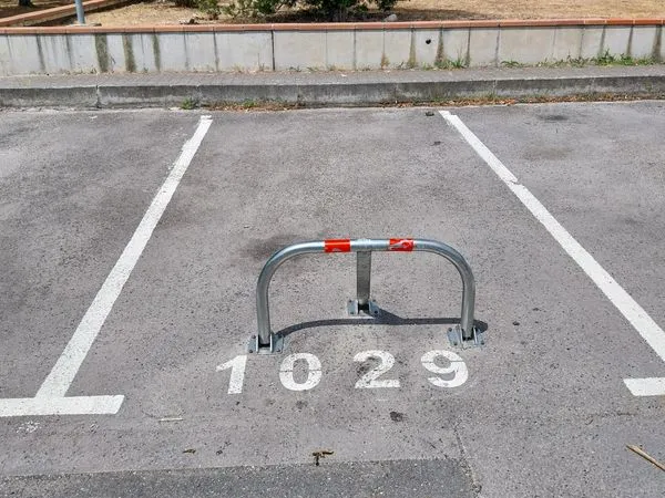 Loue parking aérien - rue calbairac 31100 Toulouse