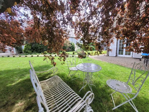 Maison 11 pièces 527 m²