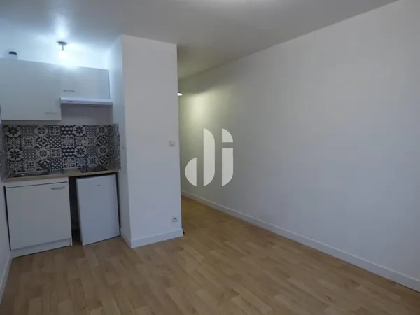 Appartement studio Talence Médoquine avec parking