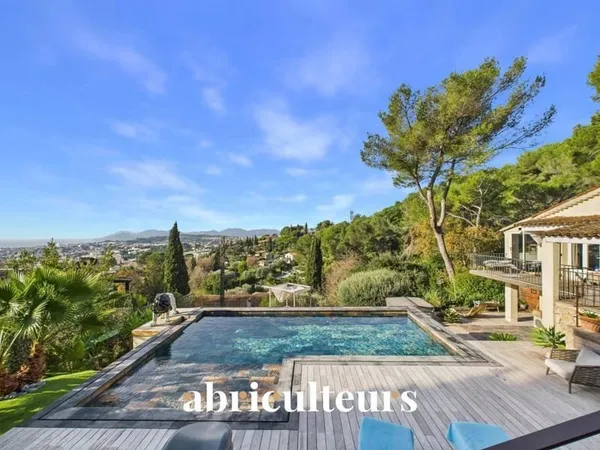 Panoramique - Villa d'exception - 227 m² - Le Cannet