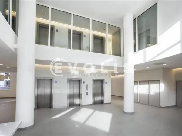 Bureaux 3965 m²