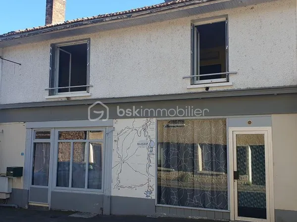 Maison de ville (135 m2) située à Bujaleuf (87460)
