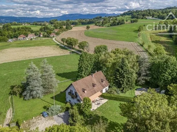 Maison 15 pièces 420 m²